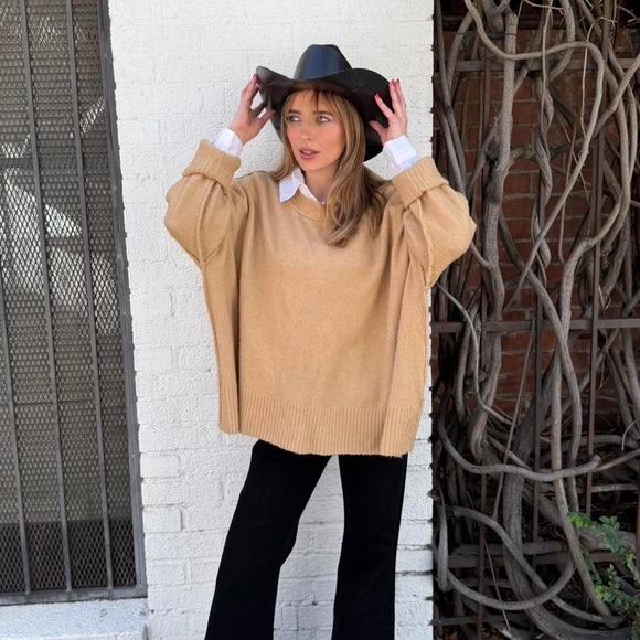 Billabong Sweaters - Billabong oversized tan comfy cozy sweater Size s